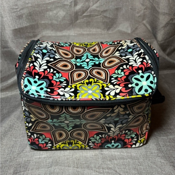 Vera Bradley “Stay Cooler” Insulated Lunch Bag / Tote / Box “Sierra” Pattern - Picture 1 of 9